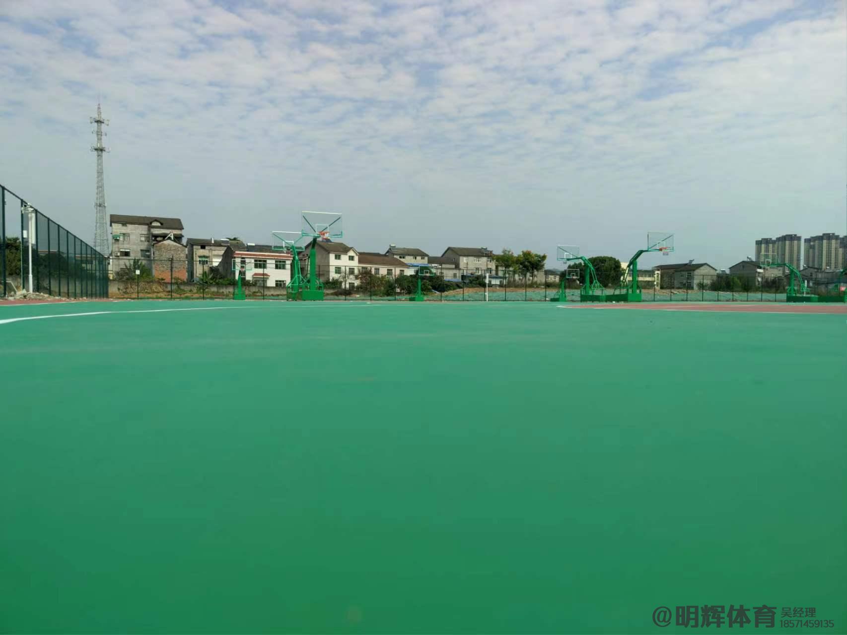 乌兰察布硬地丙烯酸球场的优缺点